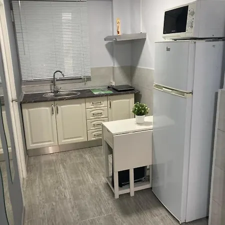 Mutt Apartment *